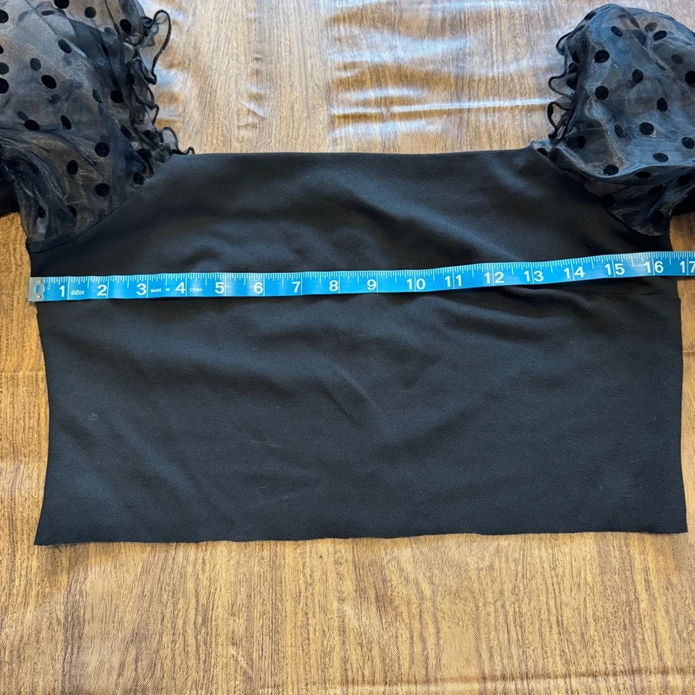 Women's Charmed Hearts Black Polka Dot Long Sleeve Crop Top Size M - Picture 4 of 5